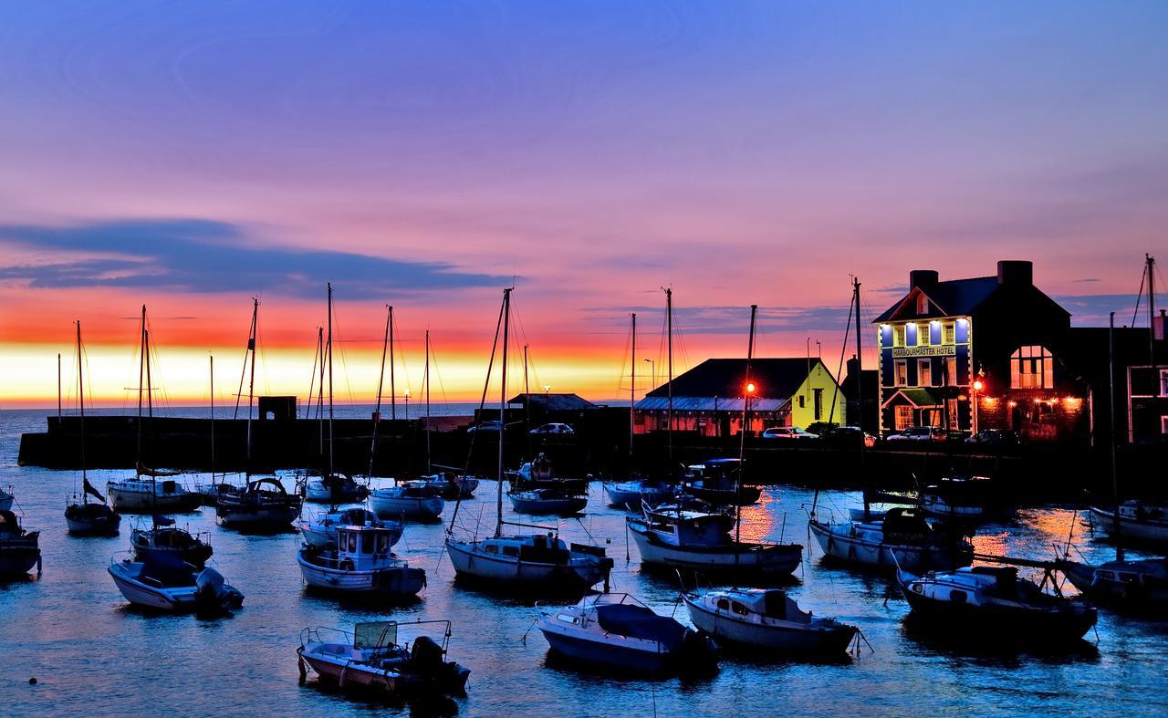 Harbourmaster Hotel アベルアイロン エクステリア 写真