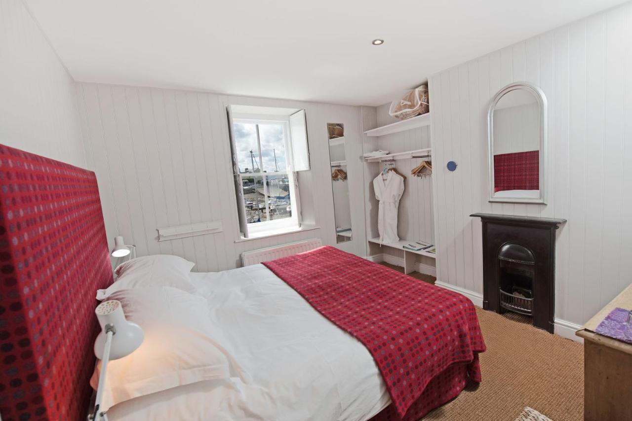 Harbourmaster Hotel アベルアイロン エクステリア 写真